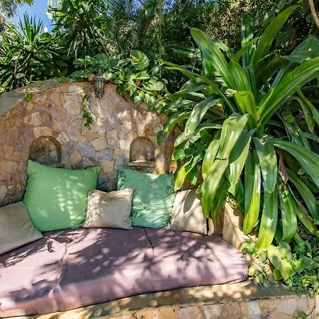 Villa Mango B&B-3