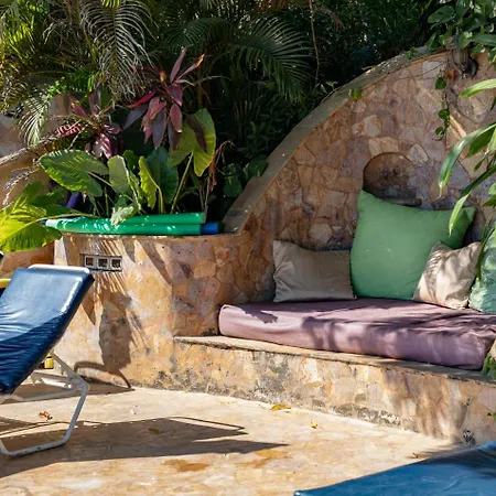 Villa Mango B&B-2